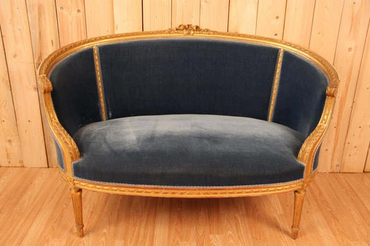 The Regal Blue Oval Gold Sofa by Sidqa