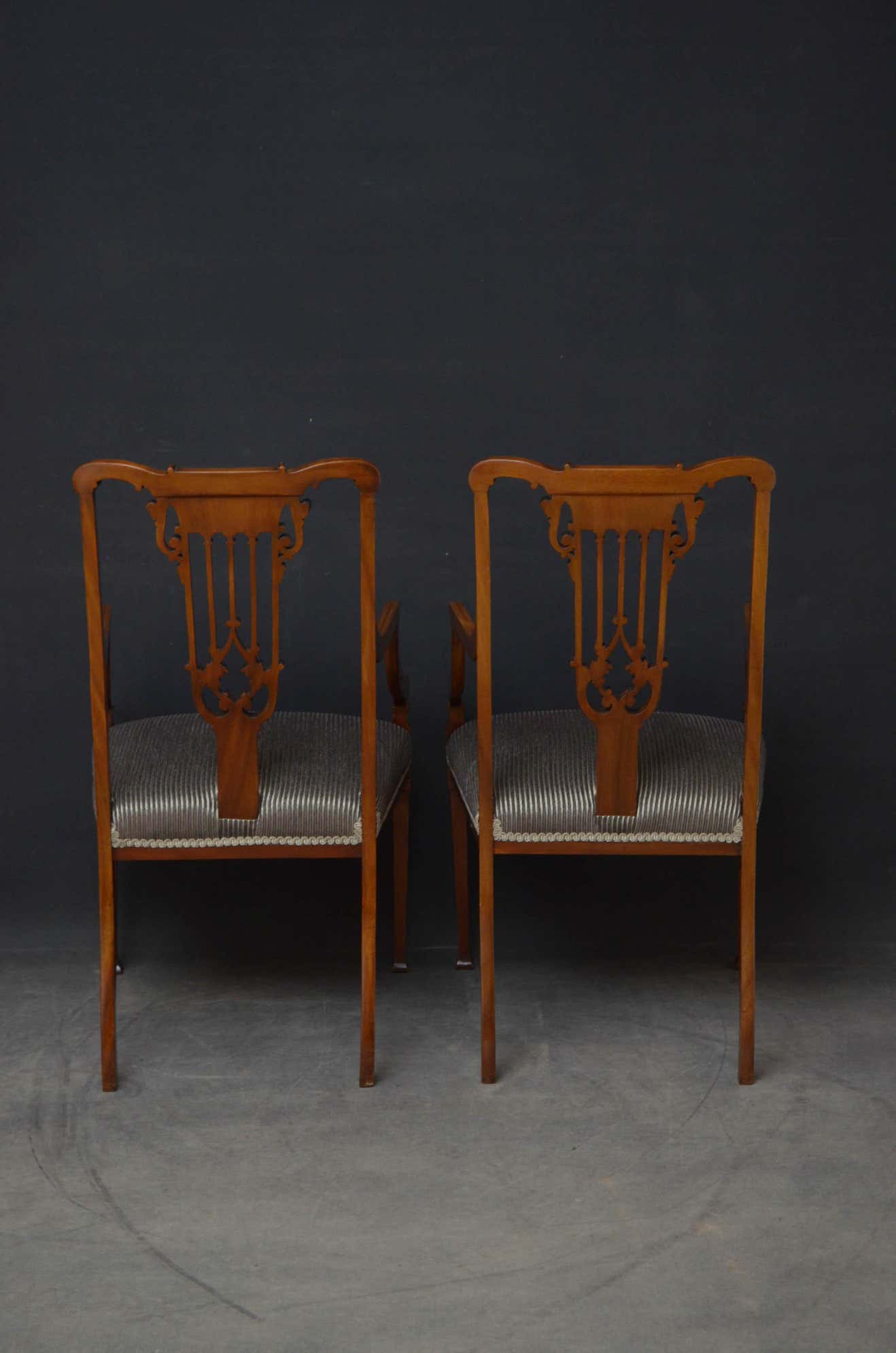 The Vintage Grey Antique Carved Chair by Sidqa