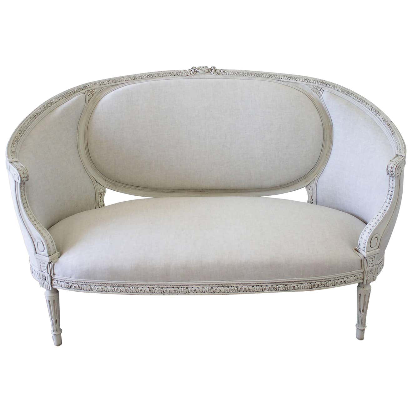 The Parisian Oval Whisper Sofa by Sidqa