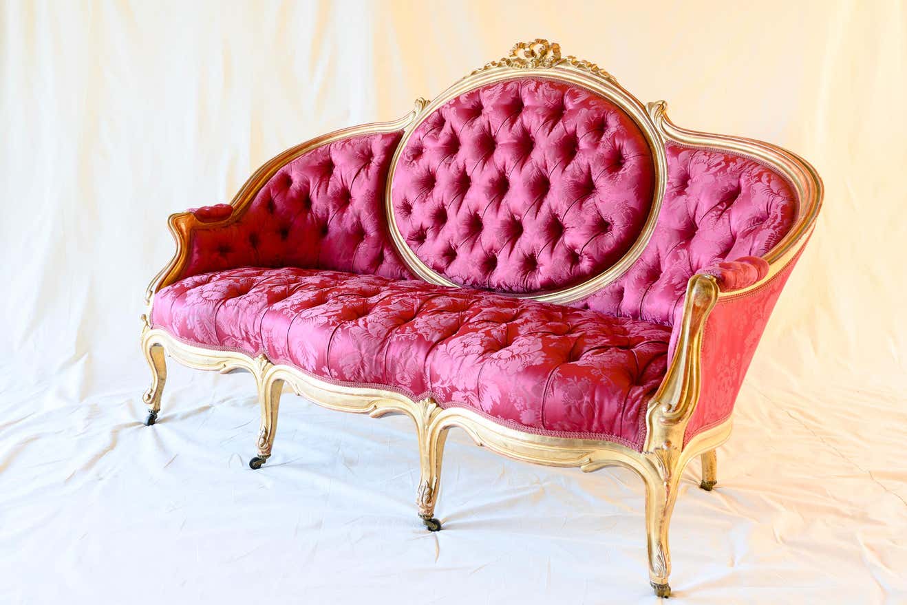 The Royal Crimson Gold Sofa by Sidqa