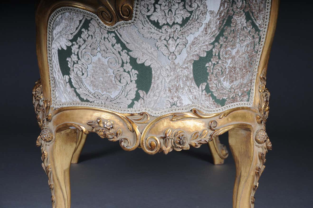 Palatial Carvings: The Verdant Elegance Divan by Sidqa