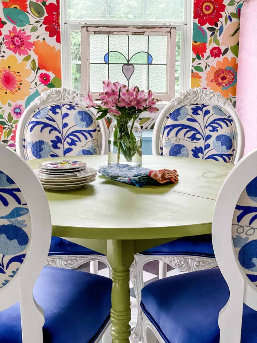 Blue Vibrant 4-Seater Dining Table in French Finish