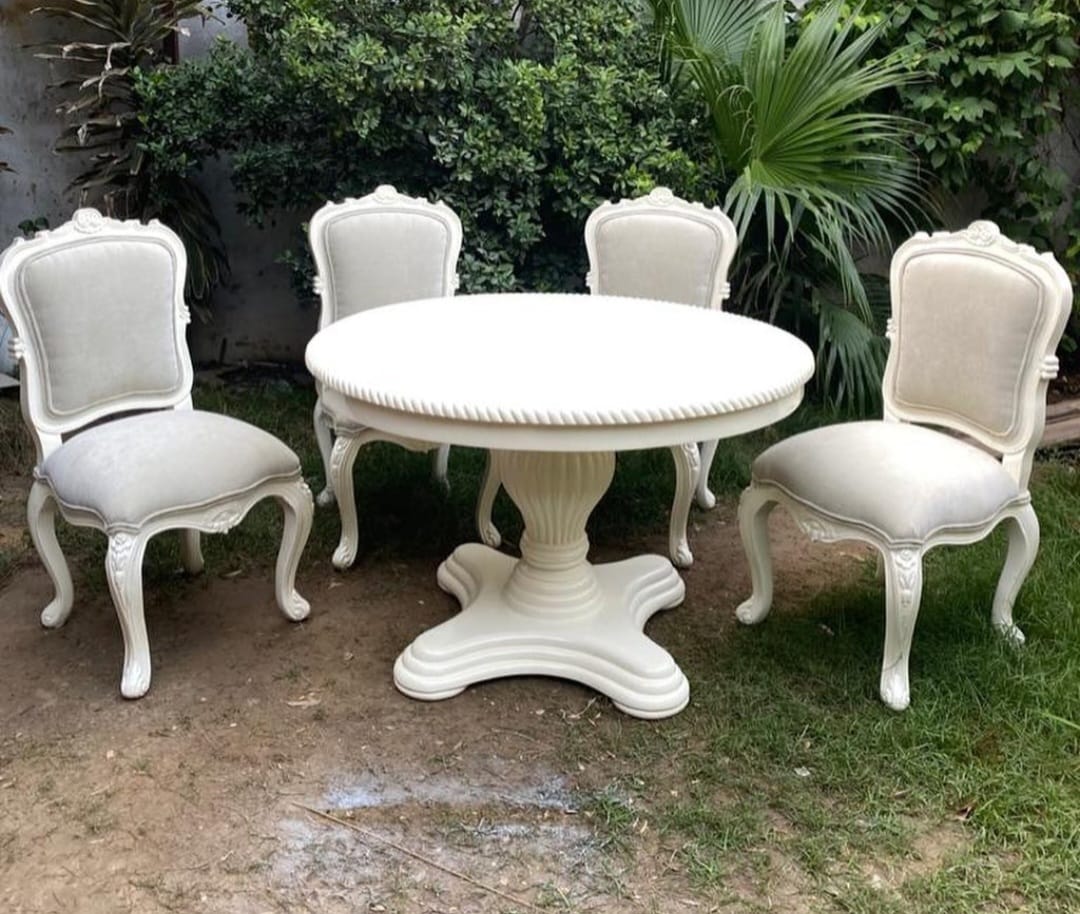 Sidqa French Elegance 4-Seater Round Dining Set in White