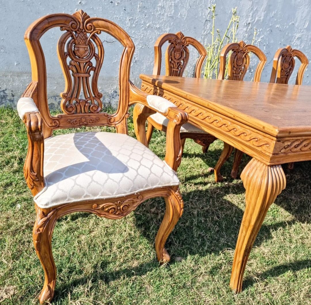 Sidqa Natural Harmony Finish 8-Seater Dining Set