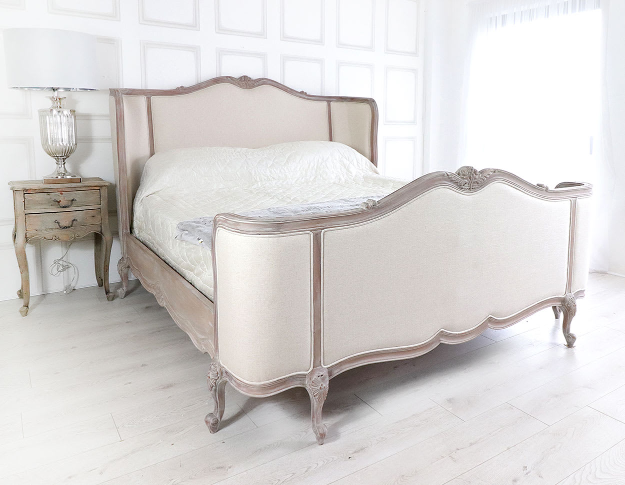 Sidqa Chateau Elegance Bed with Distressed French Finish